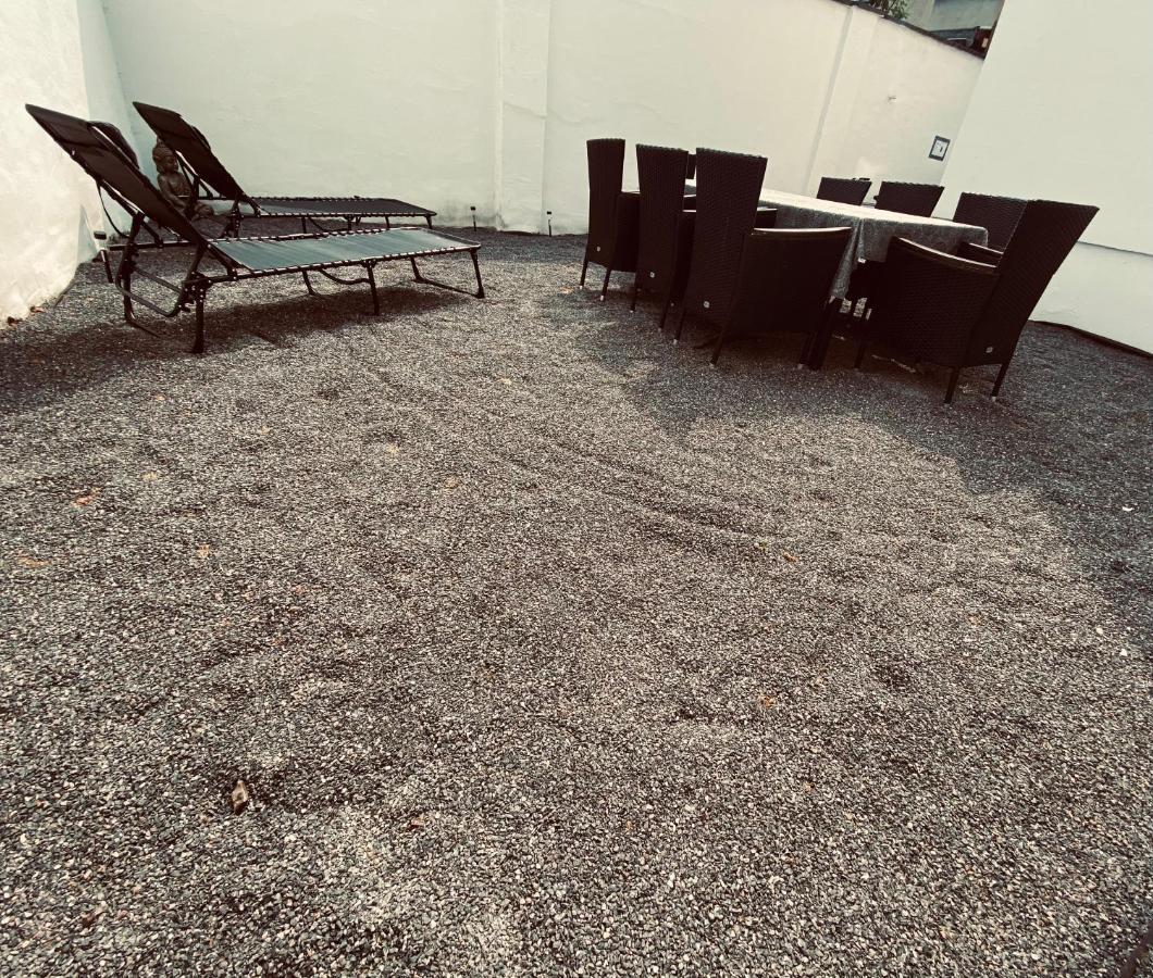 Traumhaftes 1-Zi Apartment Mit Gartennutzung Naehe Krefeld Hbf Exteriör bild