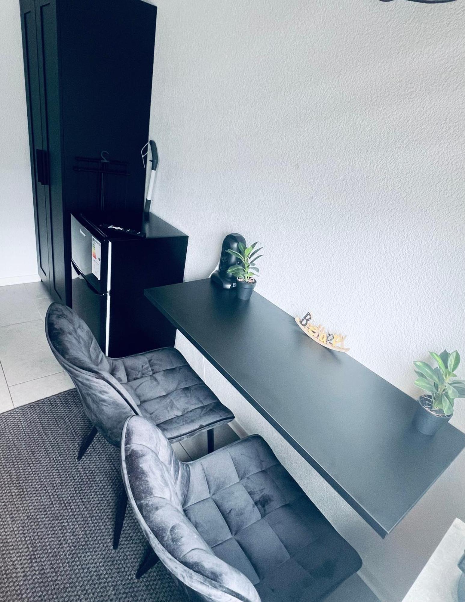 Traumhaftes 1-Zi Apartment Mit Gartennutzung Naehe Krefeld Hbf Exteriör bild